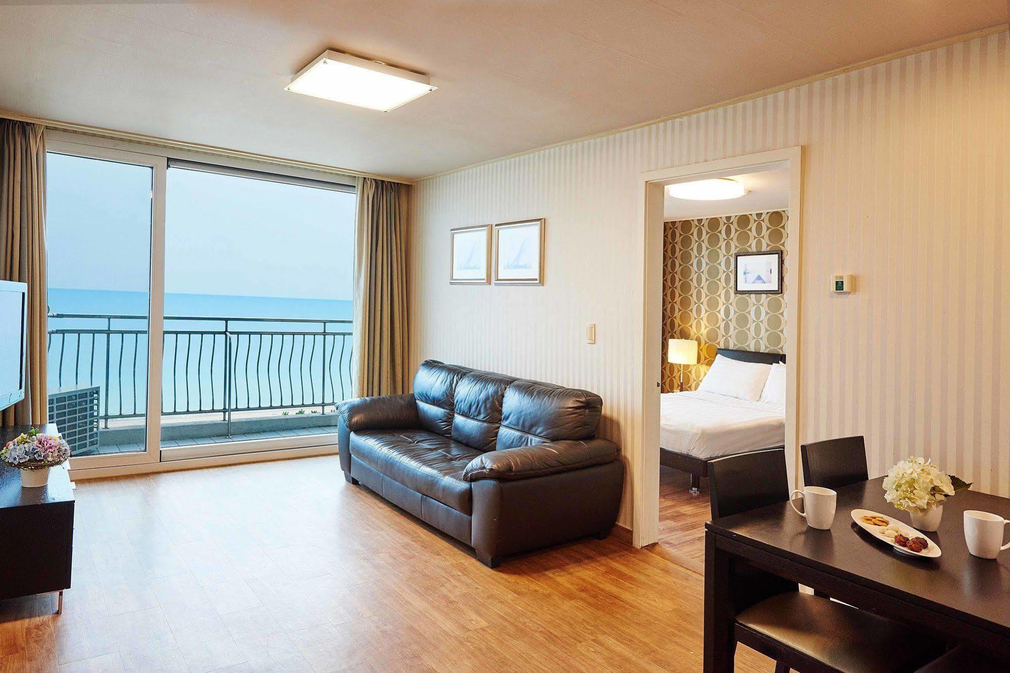 Kensington Resort Seorak Beach Сокчо Екстериор снимка